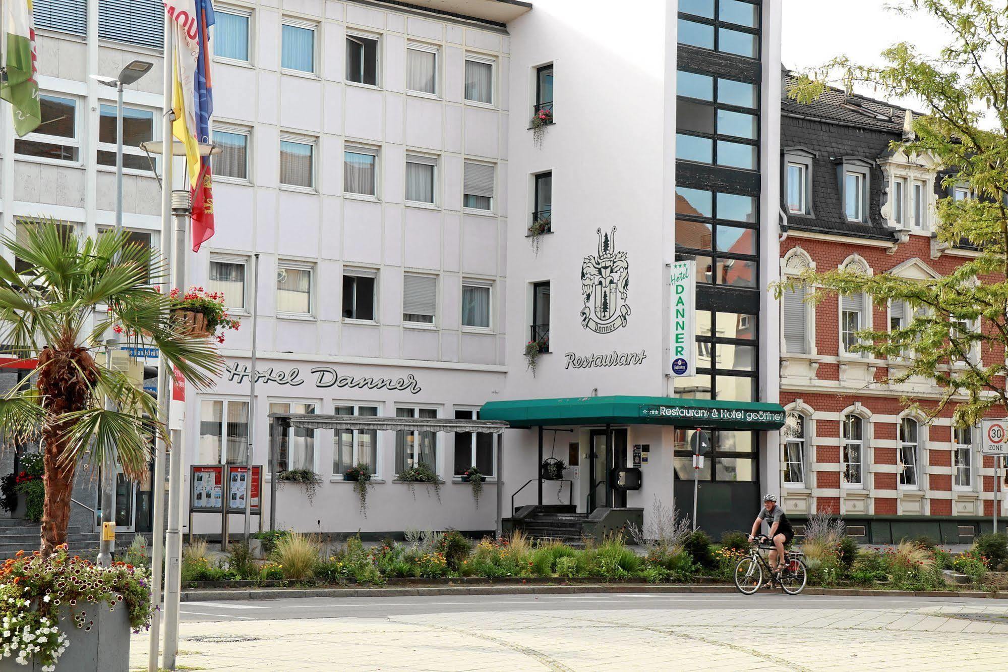 Danner Hotel 3*